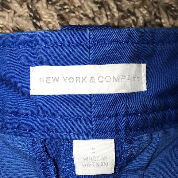 Shorts - Picture 2 of 6